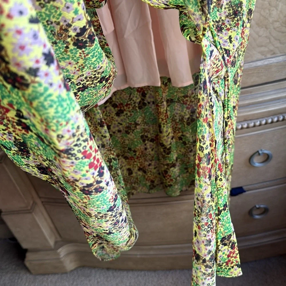 Ted Baker London UMAH Long sleeve Floral V-Neck MIDI Dress - Picture 9 of 14